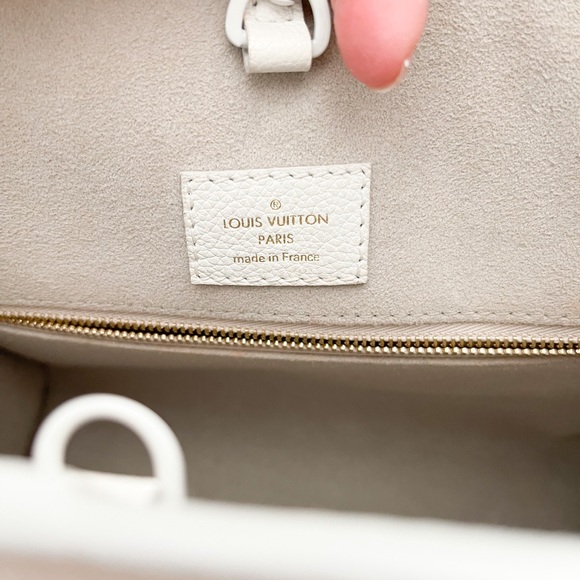 Louis Vuitton Lockme PM Soft White Calfskin Leather Tote - Picture 9 of 12